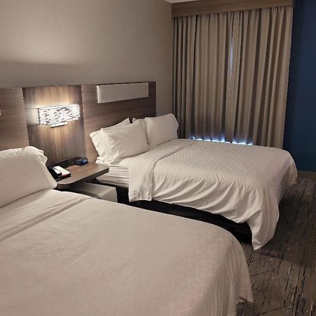 Holiday Inn Express Hotel & Suites Starkville, An Ihg Hotel Exterior foto